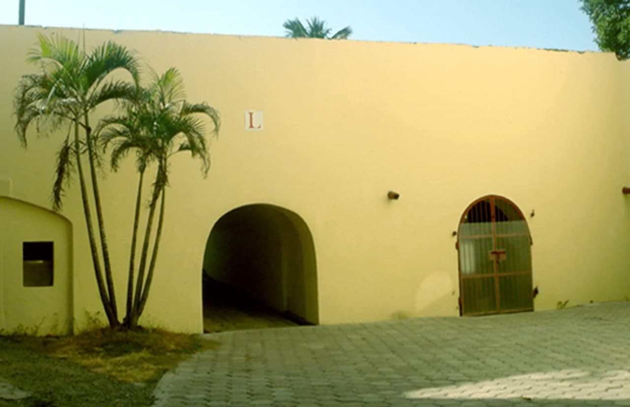 entry image